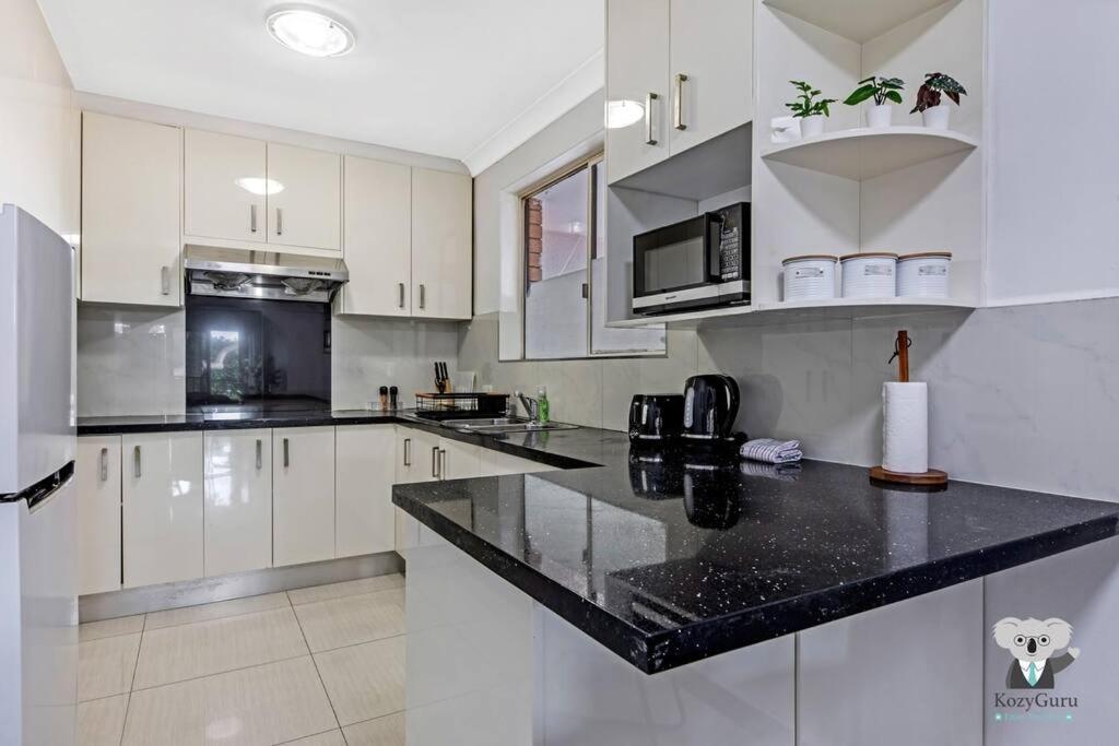 Campsie 2 Bed Spacious Apartment / Nca069 Sydney Exterior photo